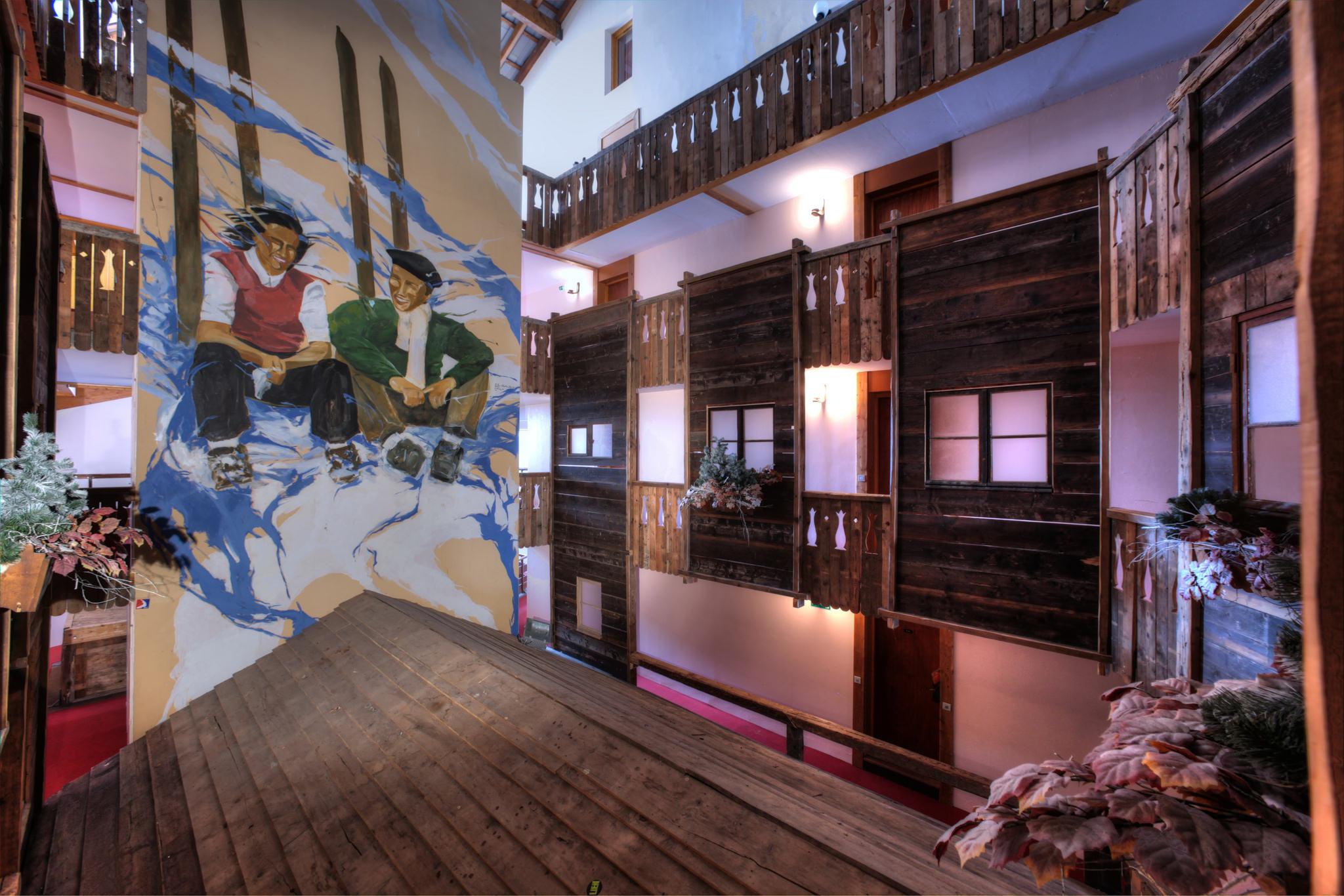 Le Cheval Blanc - Village Montana Val Thorens Exterior photo