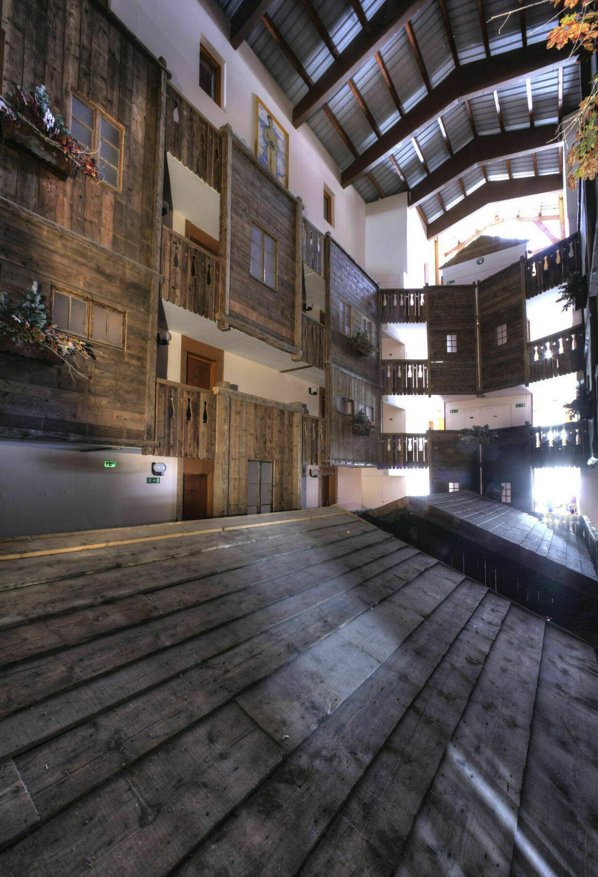 Le Cheval Blanc - Village Montana Val Thorens Exterior photo